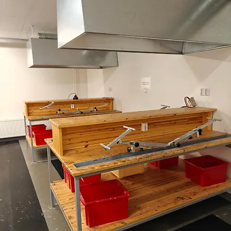 3502 Included Bed Linen And Sheets *