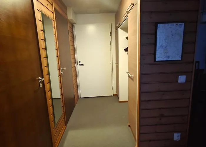 3502 Included Bed Linen&sheets