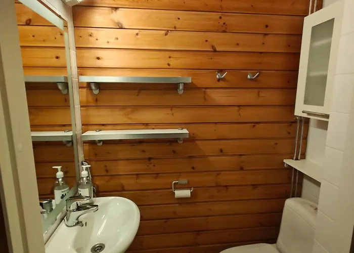 3502 Included Bed Linen&sheets *